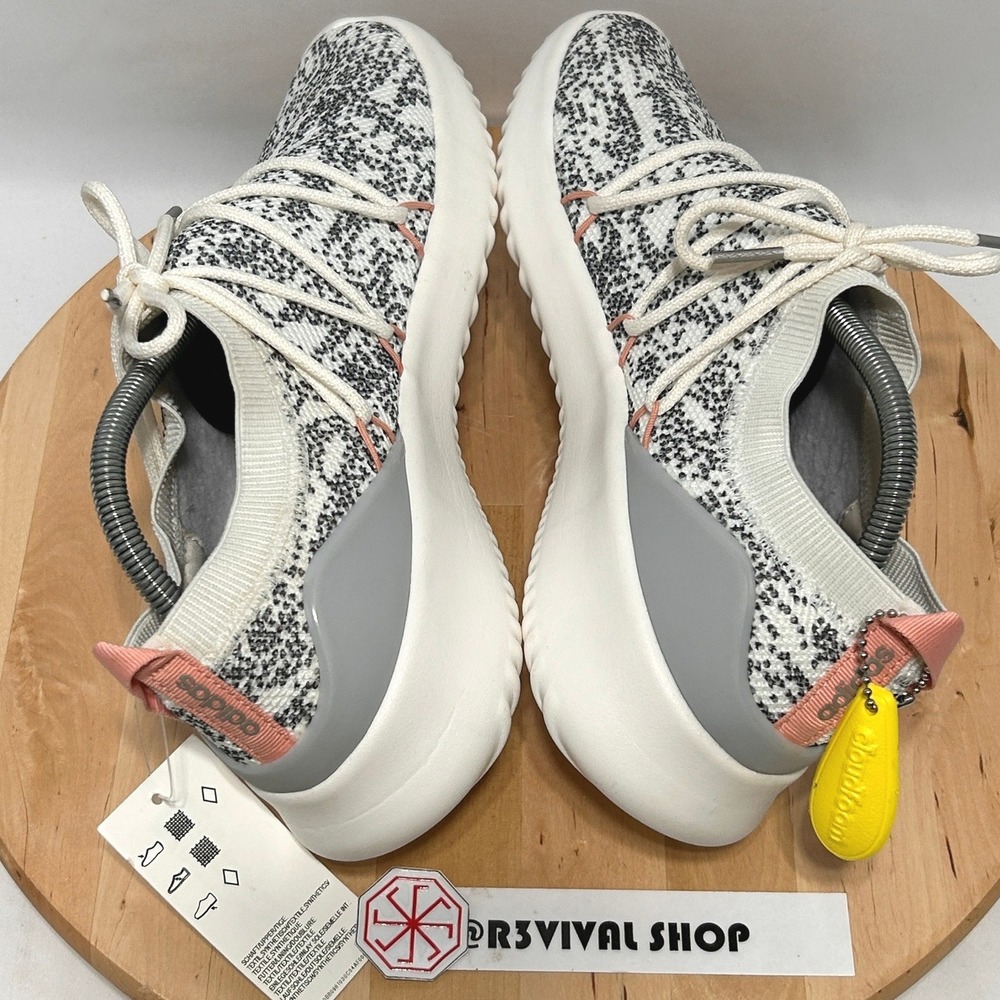 NWT Adidas Women's Ultimamotion White/Dust Pink (F34533/F34516) Sneakers - 11 US - Picture 9 of 10